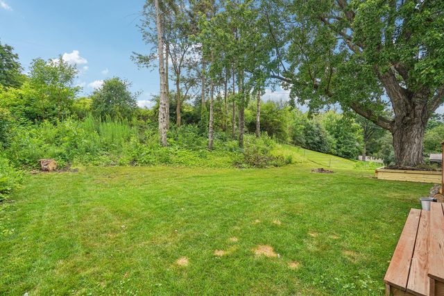 1880 Gold Trail, Eagan, MN 55122