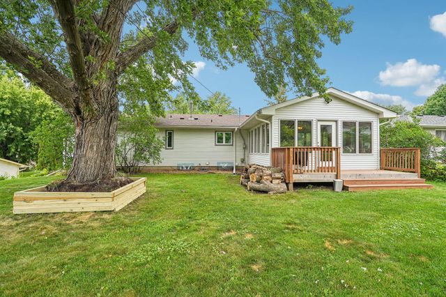 1880 Gold Trail, Eagan, MN 55122