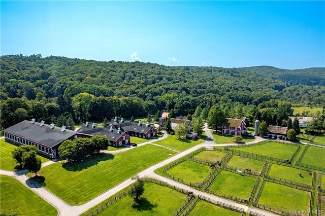 15 Kirby Hill Road, Pawling, NY 12564