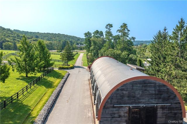 15 Kirby Hill Road, Pawling, NY 12564