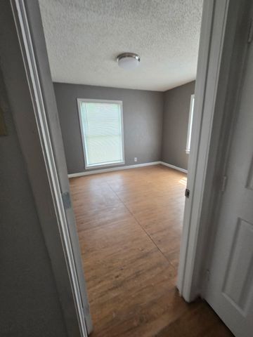 4503 Bradshaw Street, Dallas, TX 75215