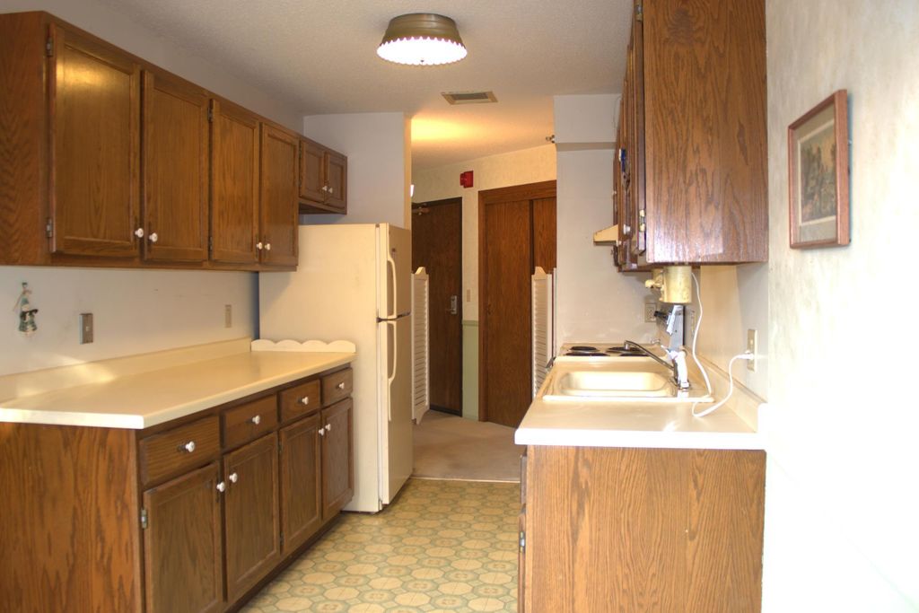 6615 Lake Shore Drive S 116, Richfield, MN 55423 — photo 2