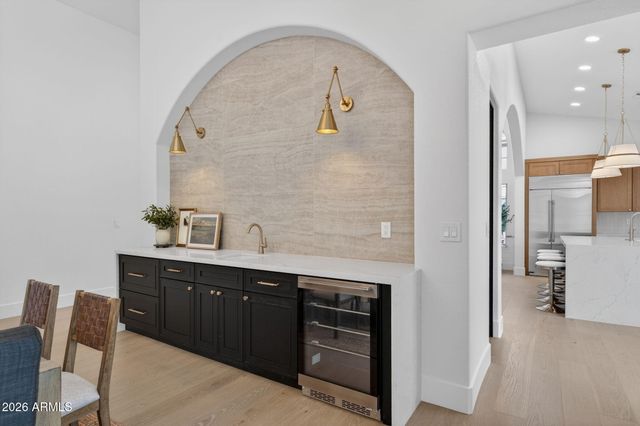 1635 E SILVERWOOD Drive, Phoenix, AZ 85048