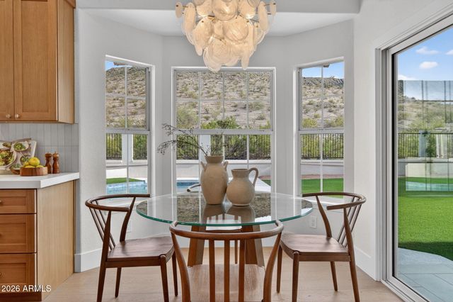 1635 E SILVERWOOD Drive, Phoenix, AZ 85048