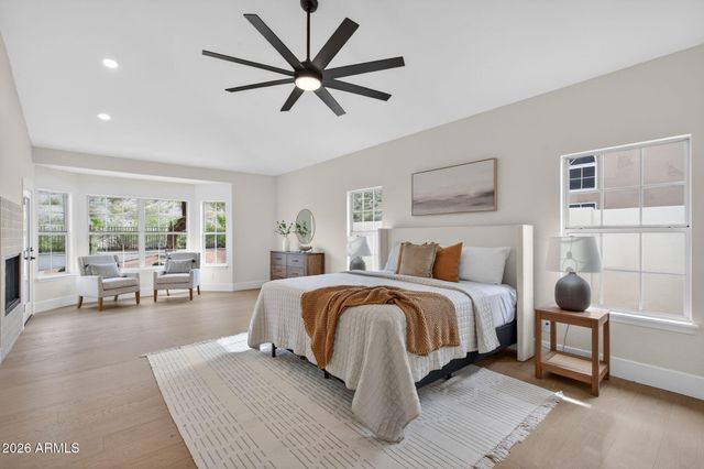 1635 E SILVERWOOD Drive, Phoenix, AZ 85048