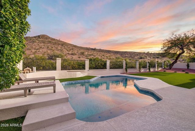 1635 E SILVERWOOD Drive, Phoenix, AZ 85048