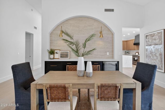 1635 E SILVERWOOD Drive, Phoenix, AZ 85048