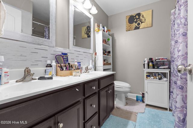 151 Foggy River Way, Jacksonville, NC 28540