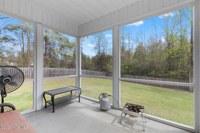 151 Foggy River Way, Jacksonville, NC 28540