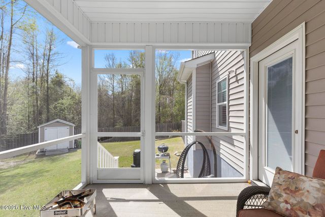 151 Foggy River Way, Jacksonville, NC 28540