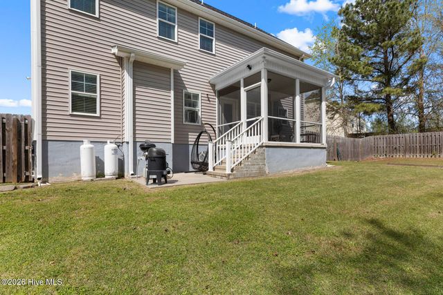 151 Foggy River Way, Jacksonville, NC 28540