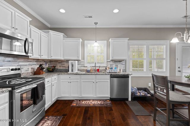 151 Foggy River Way, Jacksonville, NC 28540