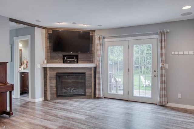 1445 W North Street, Owosso, MI 48867