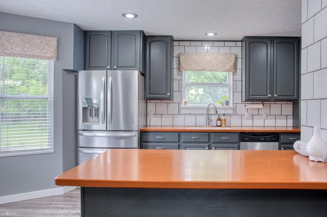 1445 W North Street, Owosso, MI 48867