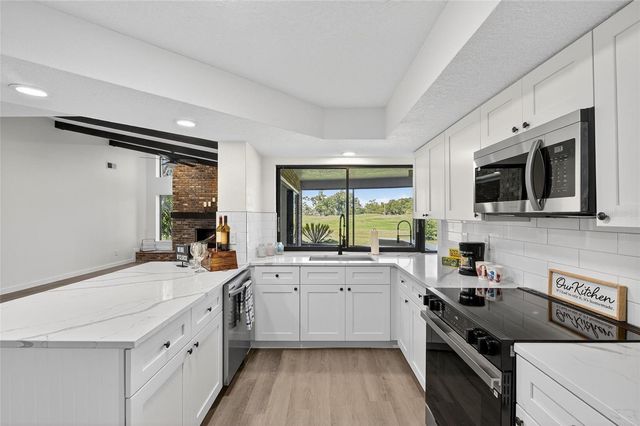 1903 COUNTRY CLUB COURT, Plant City, FL 33566