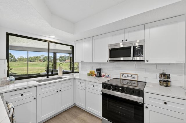 1903 COUNTRY CLUB COURT, Plant City, FL 33566