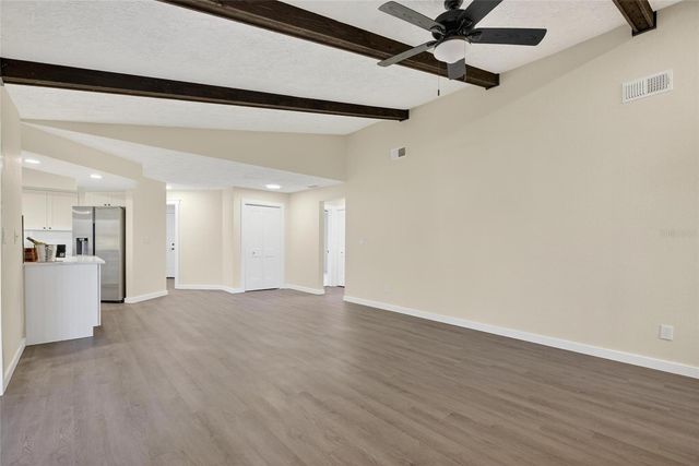 1903 COUNTRY CLUB COURT, Plant City, FL 33566