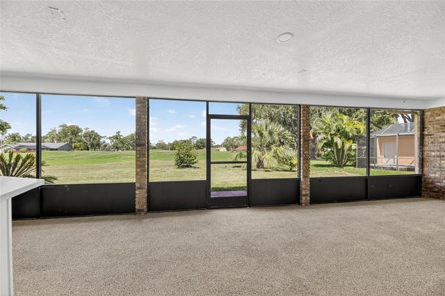 1903 COUNTRY CLUB COURT, Plant City, FL 33566