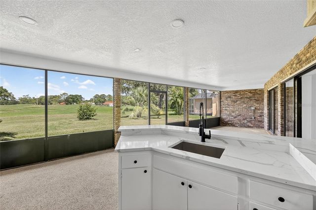 1903 COUNTRY CLUB COURT, Plant City, FL 33566