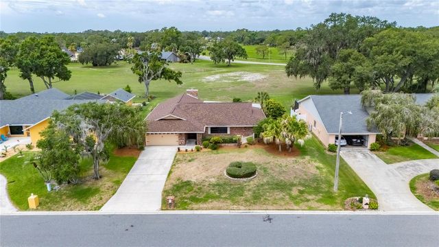 1903 COUNTRY CLUB COURT, Plant City, FL 33566