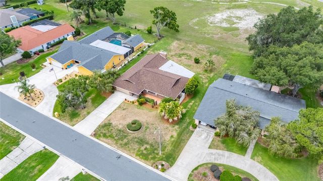 1903 COUNTRY CLUB COURT, Plant City, FL 33566