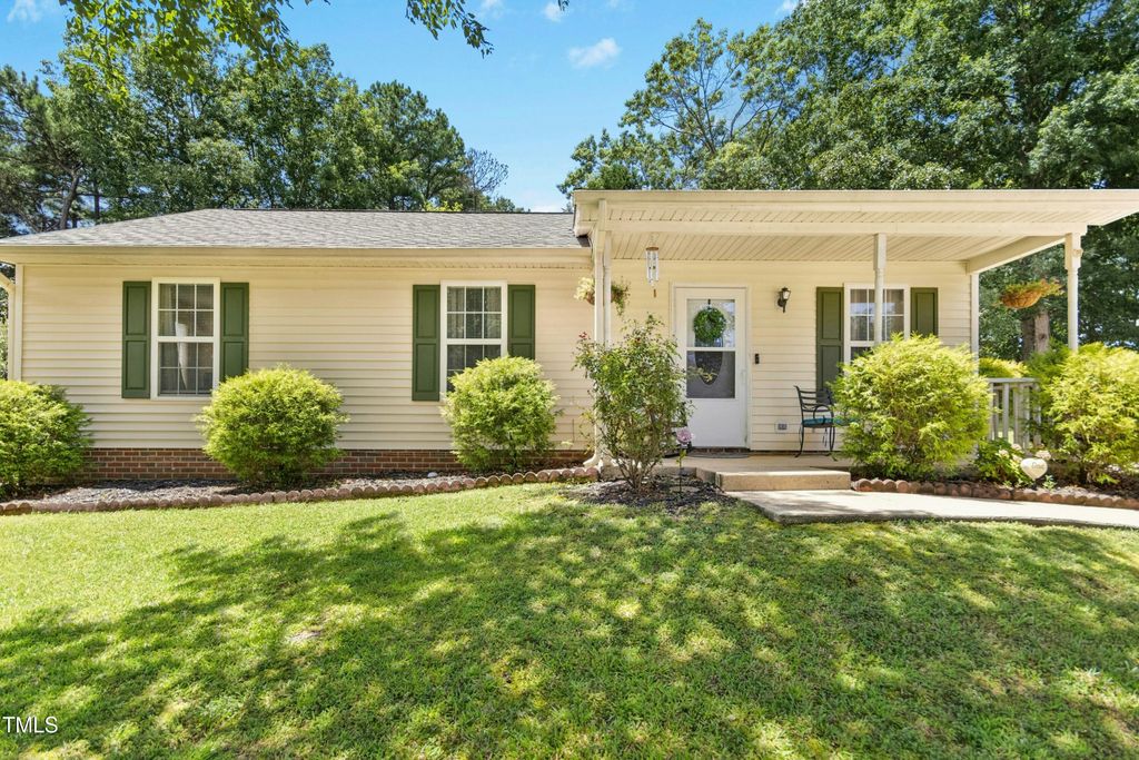 124 Holly Mountain Road, Holly Springs, NC 27540