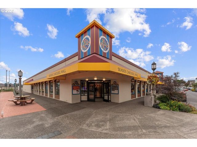 830 OCEANWAY St, Seaside, OR 97138