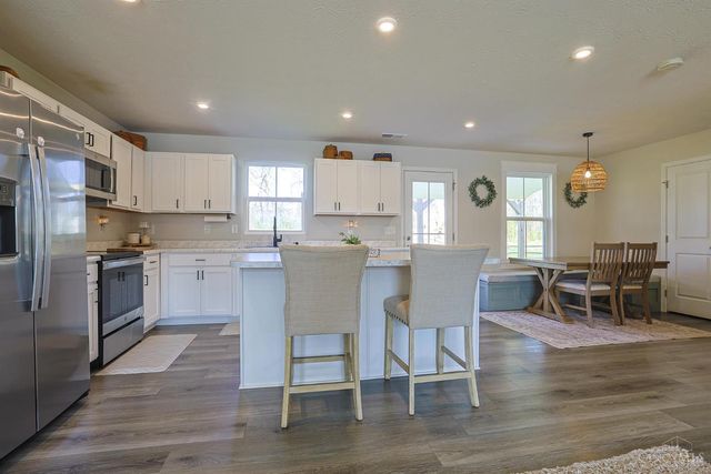 89 Cedarwood Drive, Amelia, OH 45102