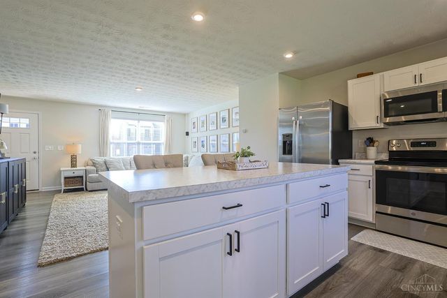 89 Cedarwood Drive, Amelia, OH 45102