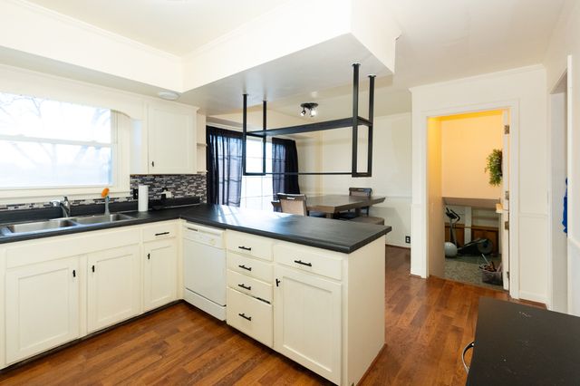 1005 Emily Dr, Goodlettsville, TN 37072