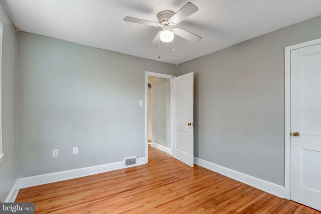 517 W KING ST, Strasburg, VA 22657