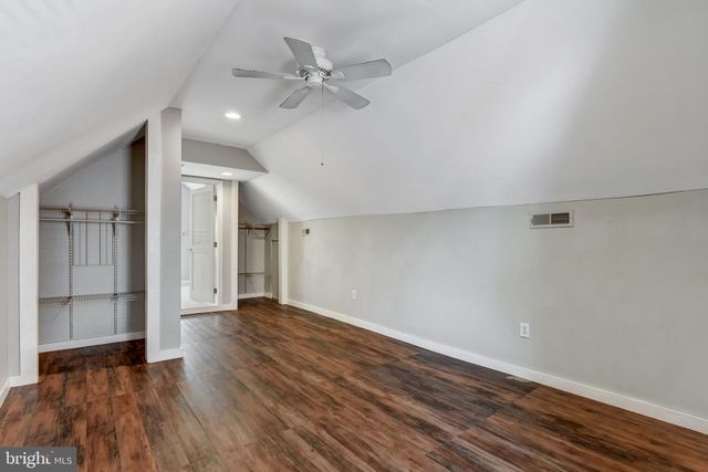 517 W KING ST, Strasburg, VA 22657