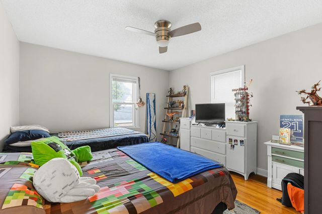 5001 Thomas Avenue S, Minneapolis, MN 55410