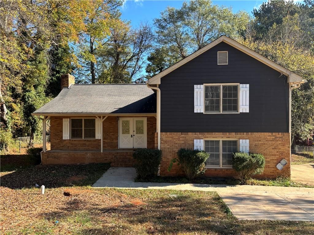 676 Killian Hill SW Road, Lilburn, GA 30047