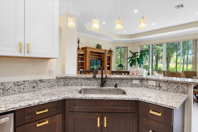 9301 Briarcliff Trace, Port St. Lucie, FL 34986