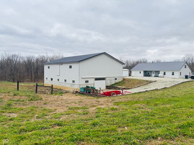 4823 W County Road 200 S, Connersville, IN 47331