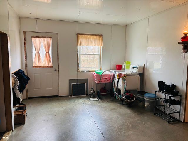 4823 W County Road 200 S, Connersville, IN 47331