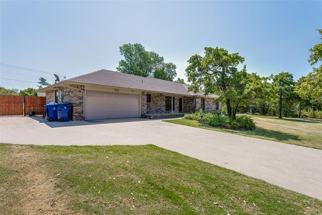 402 Ash Road, Choctaw, OK 73020