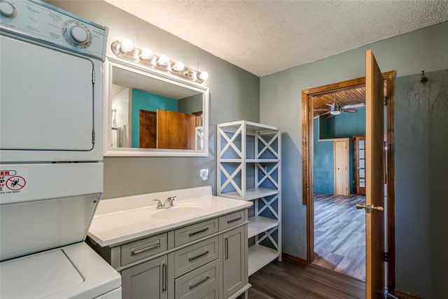 402 Ash Road, Choctaw, OK 73020