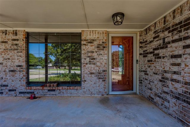 402 Ash Road, Choctaw, OK 73020