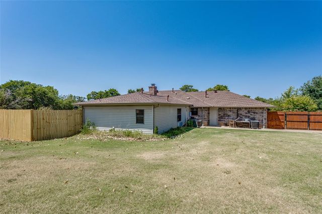 402 Ash Road, Choctaw, OK 73020