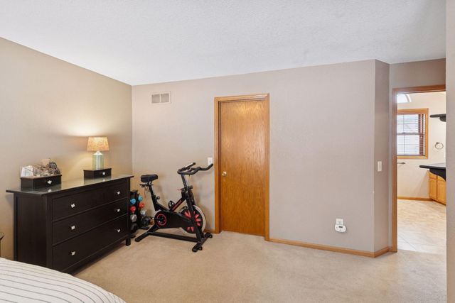 17155 Sandy Lane, Minnetonka, MN 55345