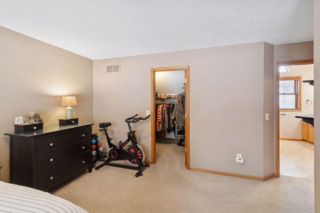 17155 Sandy Lane, Minnetonka, MN 55345