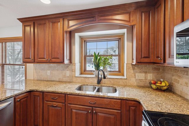 17155 Sandy Lane, Minnetonka, MN 55345