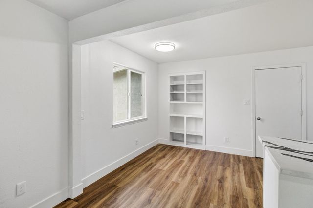 7341 Stanwood Way, Sacramento, CA 95831