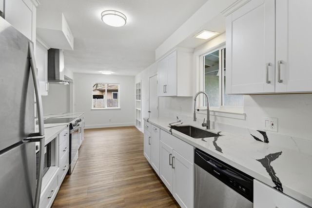 7341 Stanwood Way, Sacramento, CA 95831