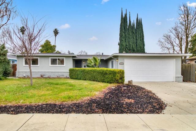 7341 Stanwood Way, Sacramento, CA 95831