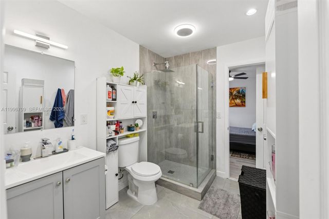 2951 NW 195th St, Miami Gardens, FL 33056