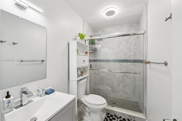 2951 NW 195th St, Miami Gardens, FL 33056