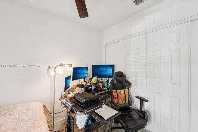 2951 NW 195th St, Miami Gardens, FL 33056